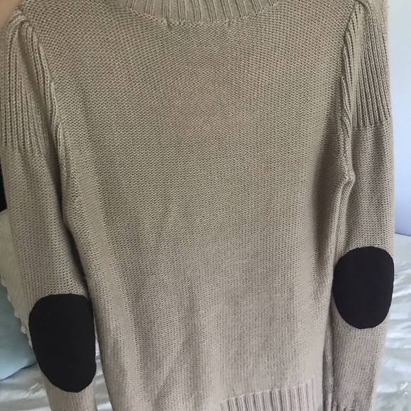 Sweater - Picture 2 of 3